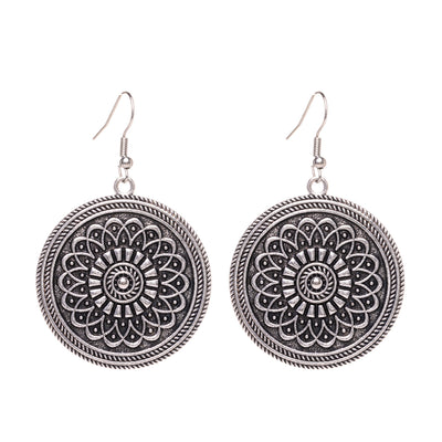 Metallic textured rings hanging earrings
