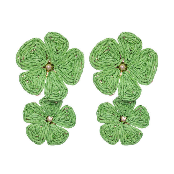 Flower earrings decorated with paper