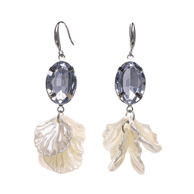 Hanging bead leaf earrings with oval stone