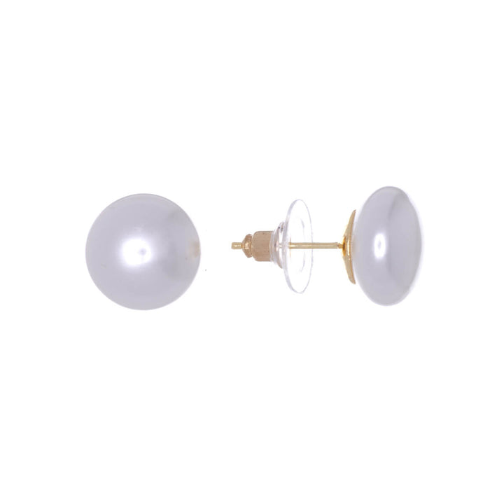 Flat pearl earrings