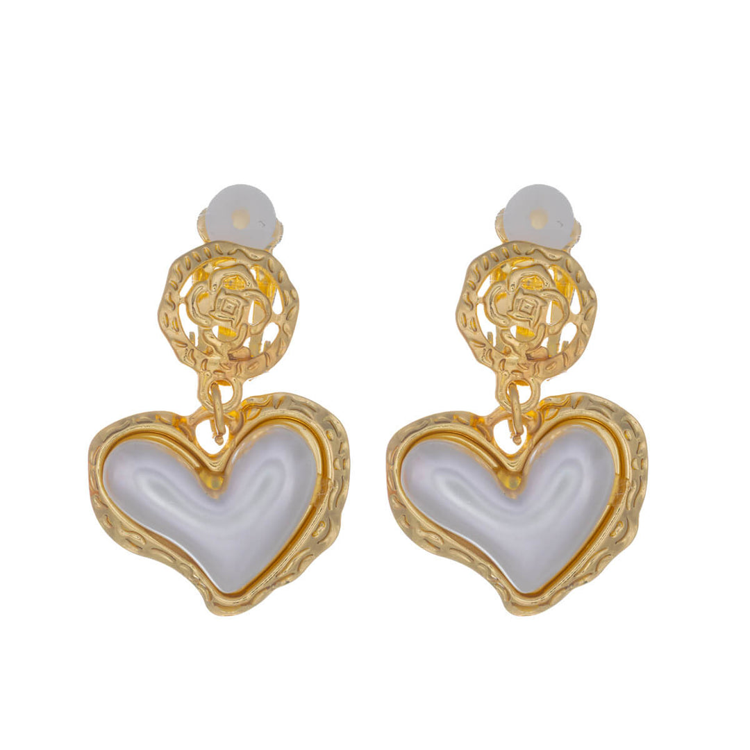 Dangling pearl heart Clip-on earrings