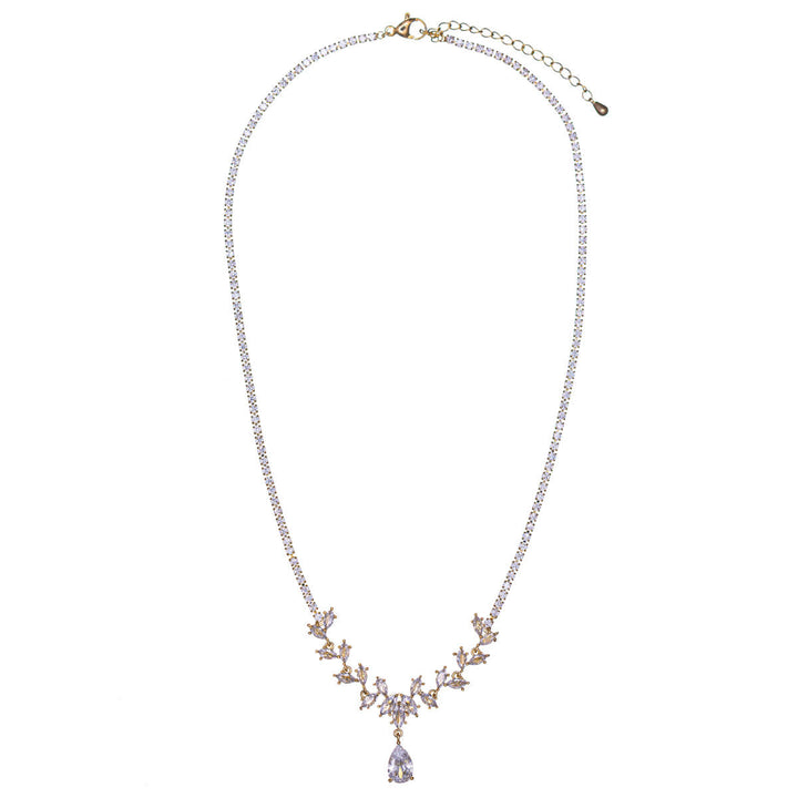 Köynnösmäinen zirkoniakaulakoru