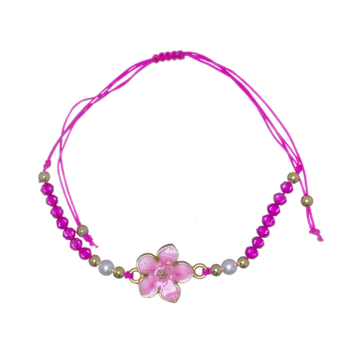 Adjustable flower bracelet with glass beads