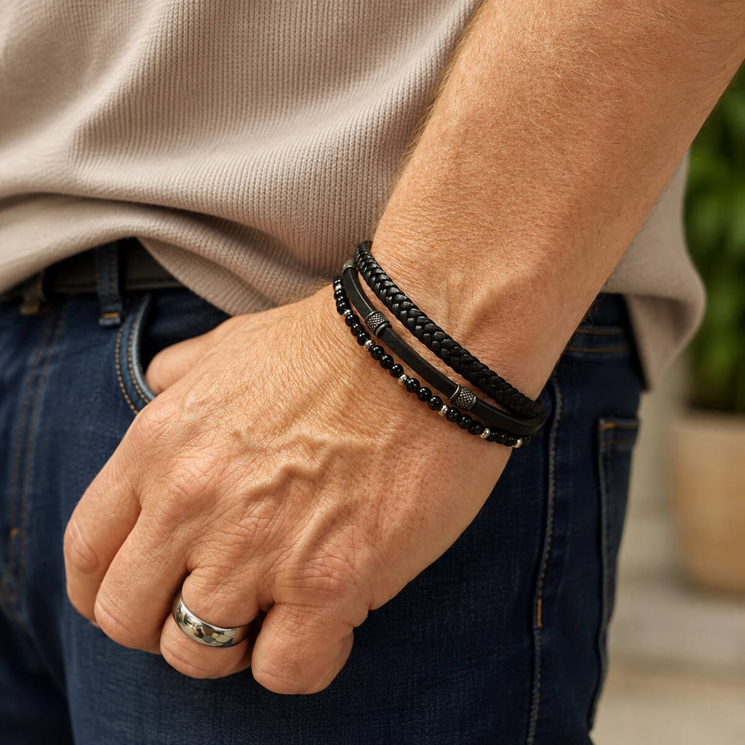 Tre-radigt läderarmband med stenpärlor (316L-stål)