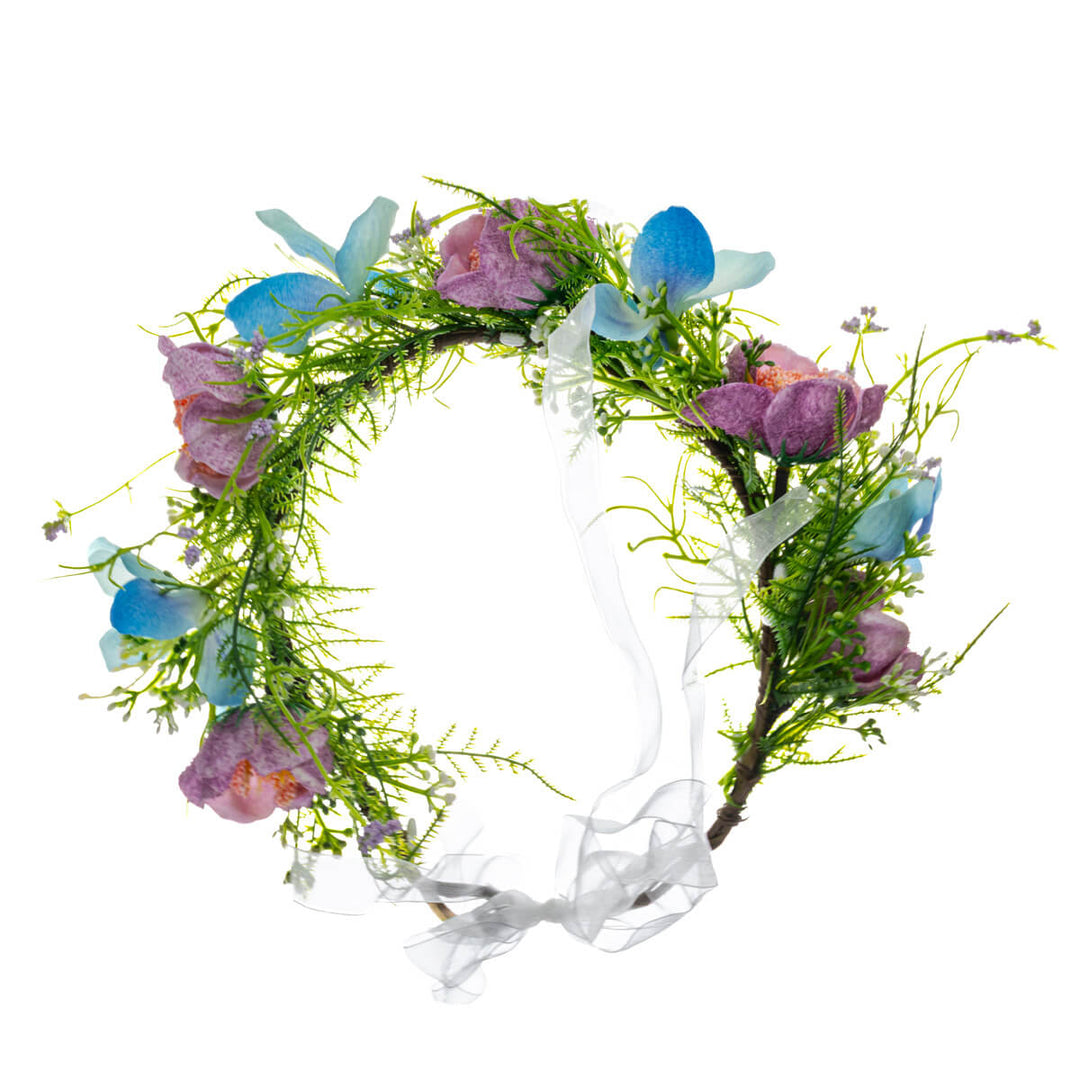 Metsäinen vaaleansininen-violetti kukkaseppele