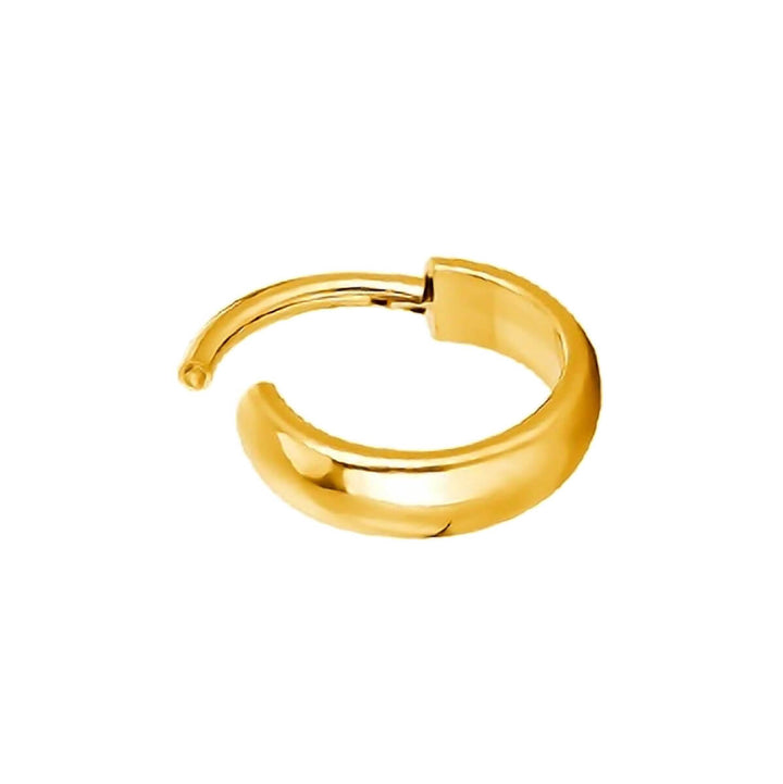 Guld böjd klicker bred piercingring 1,2 mm (PVD-titan G23)
