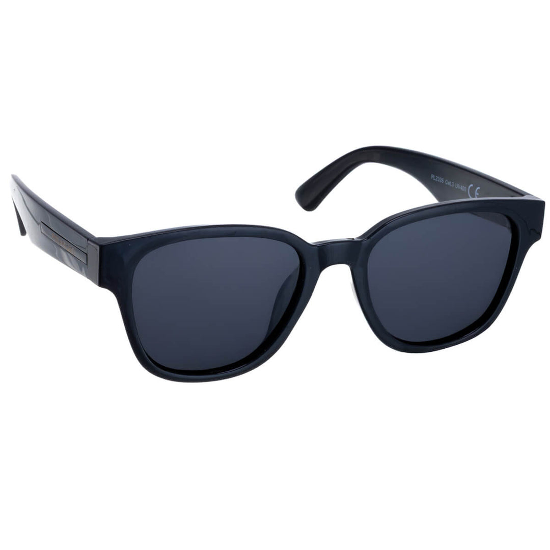 Polarised sunglasses