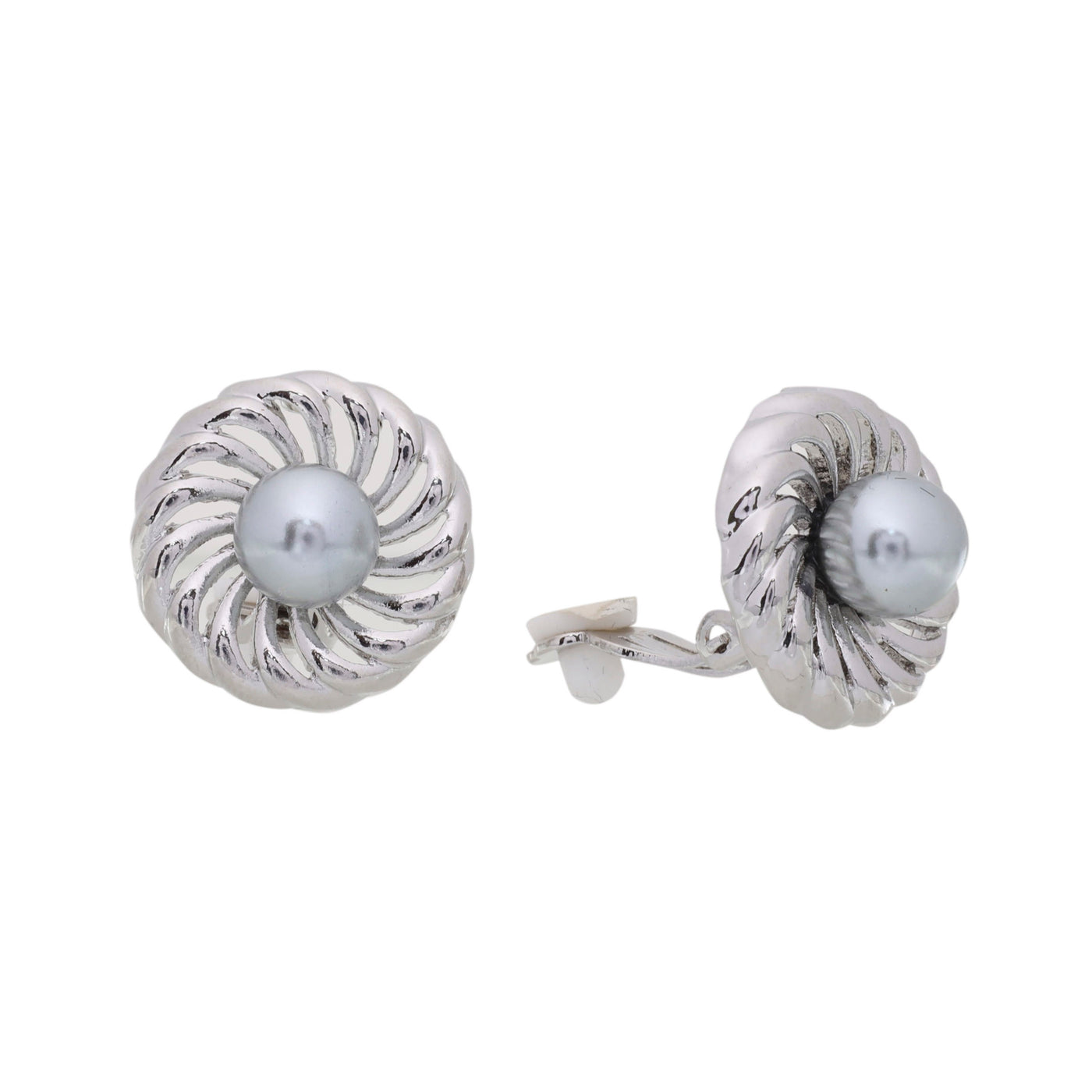 Round pearl clip earrings