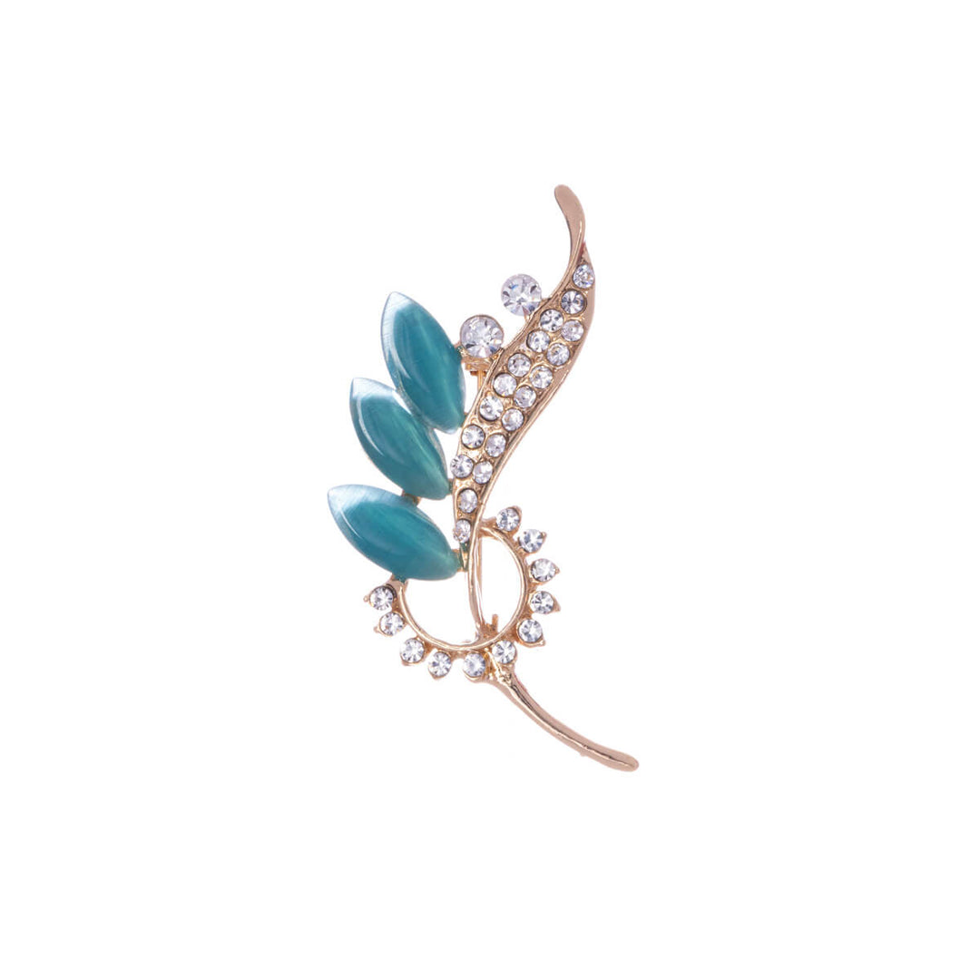 A glittering flower of the brooch