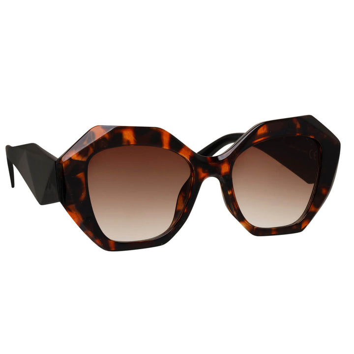 Angular square sunglasses