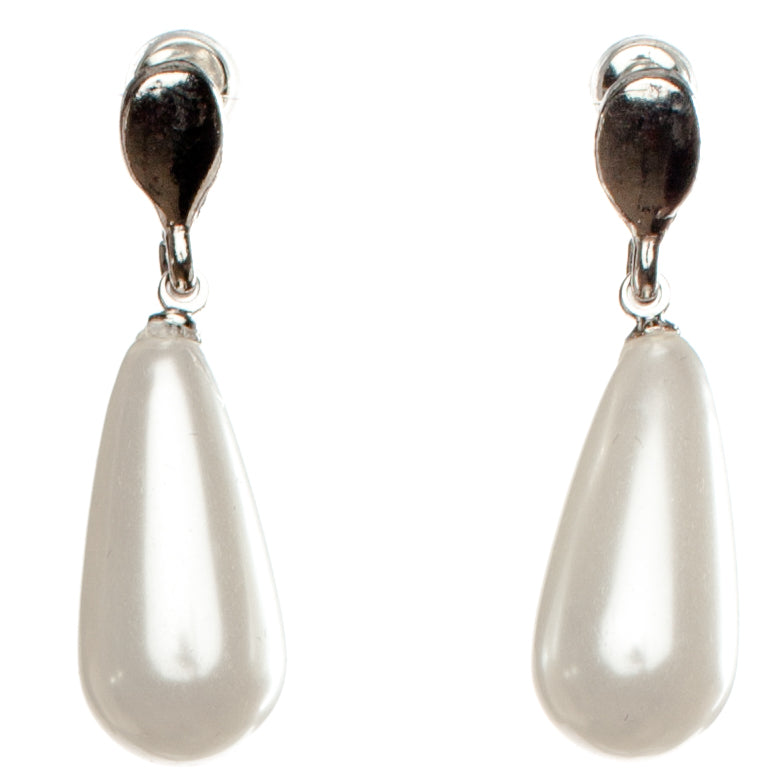 Pearl earrings droplets